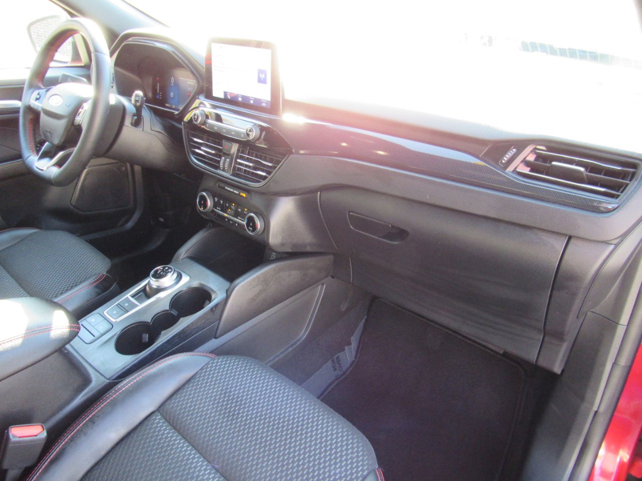 Used 2024 Ford Escape ST-Line image 33