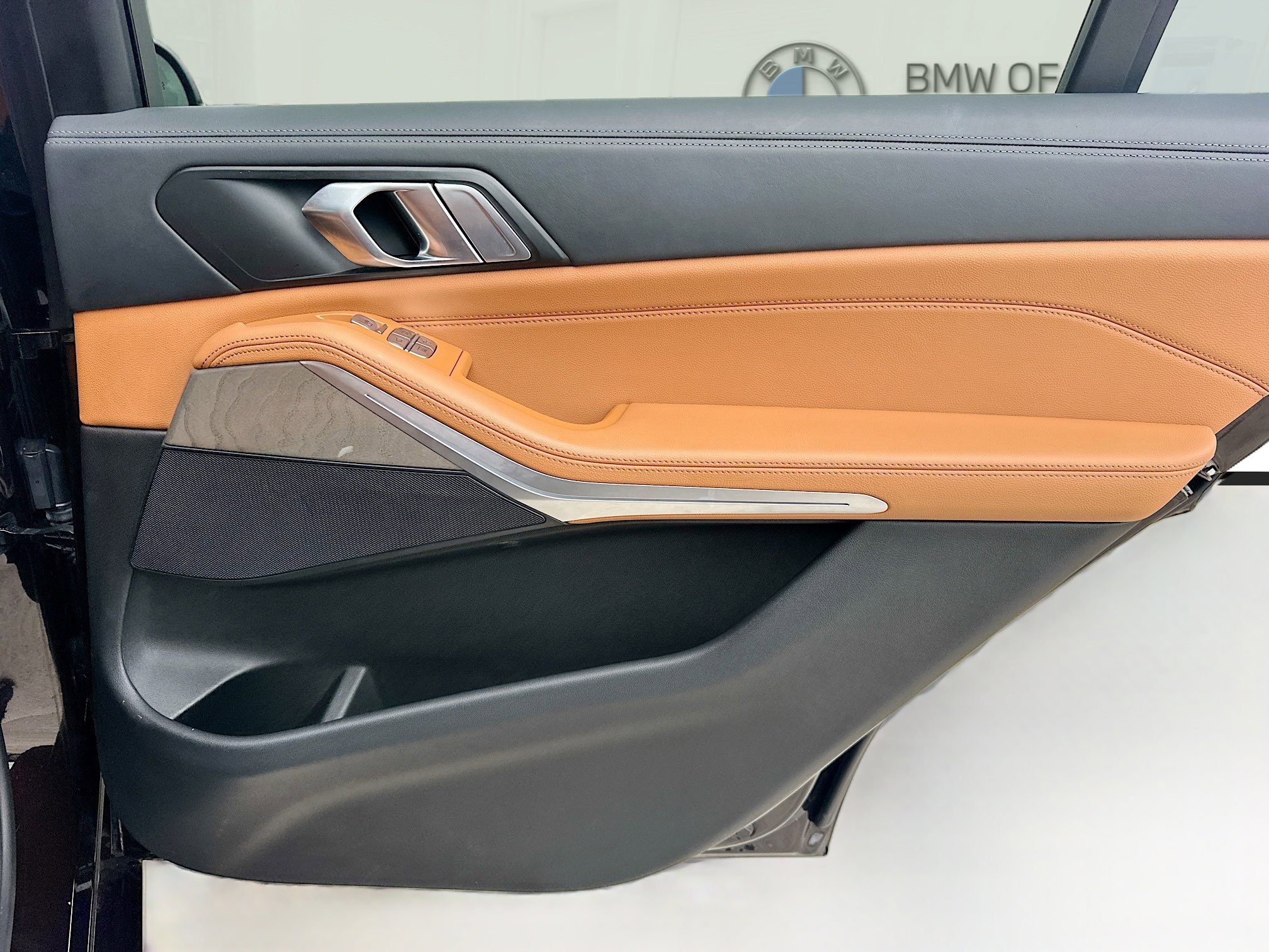 Used 2022 BMW X7 xDrive40i w/ Executive Package image 32