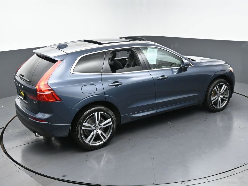 Used 2020 Volvo XC60 T6 Momentum image 32
