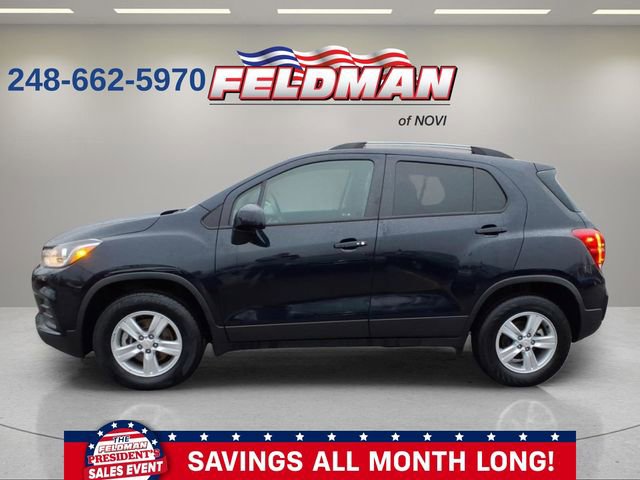 Used 2022 Chevrolet Trax LT w/ LT Convenience Package image 2