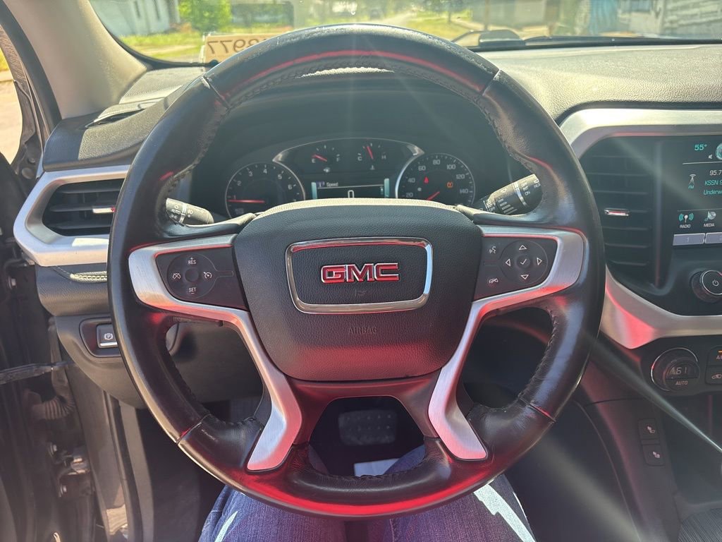 Used 2019 GMC Acadia SLT FWD image 16