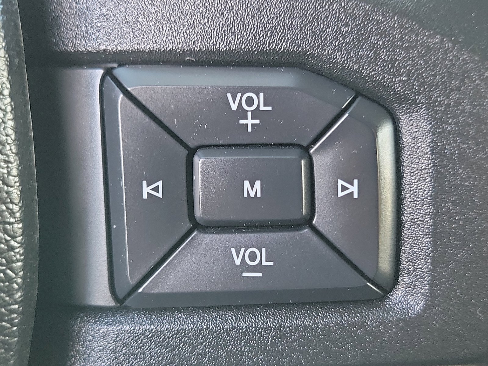 Used 2018 Ford F150 XLT w/ Equipment Group 302A Luxury RWD image 9