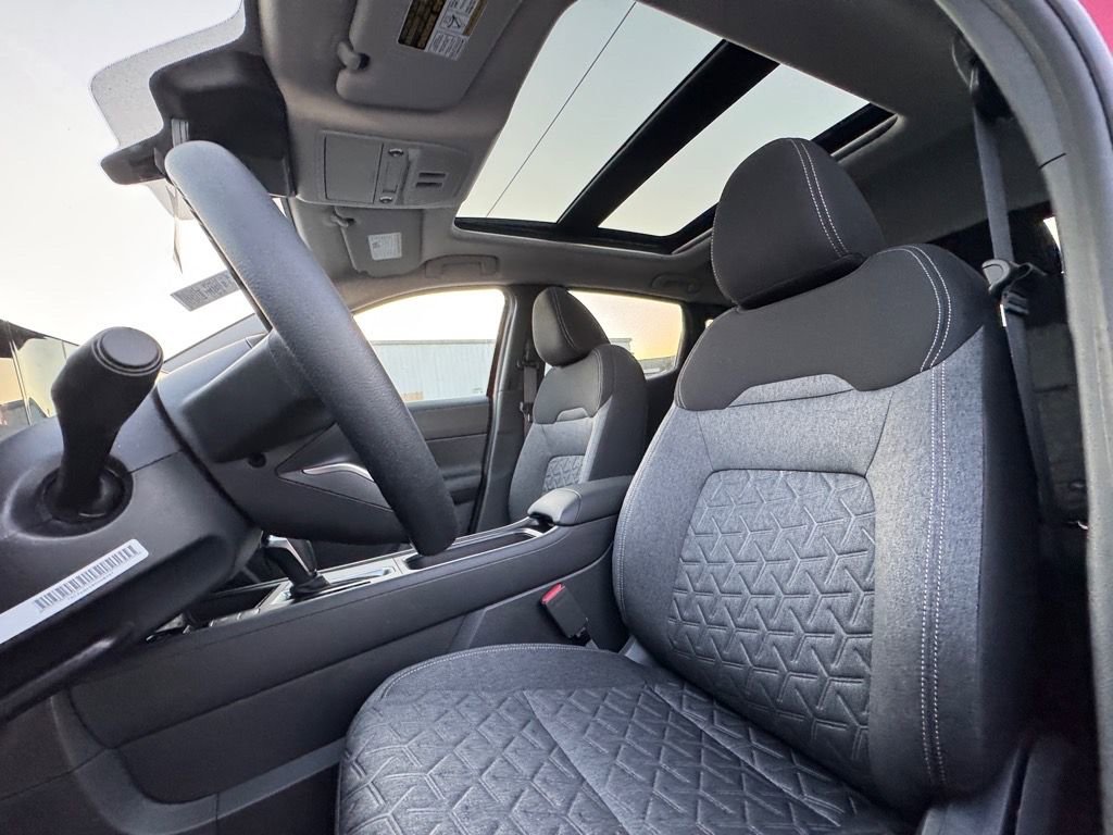 New 2026 Nissan Kicks SV w/ SV Premium Package FWD image 14