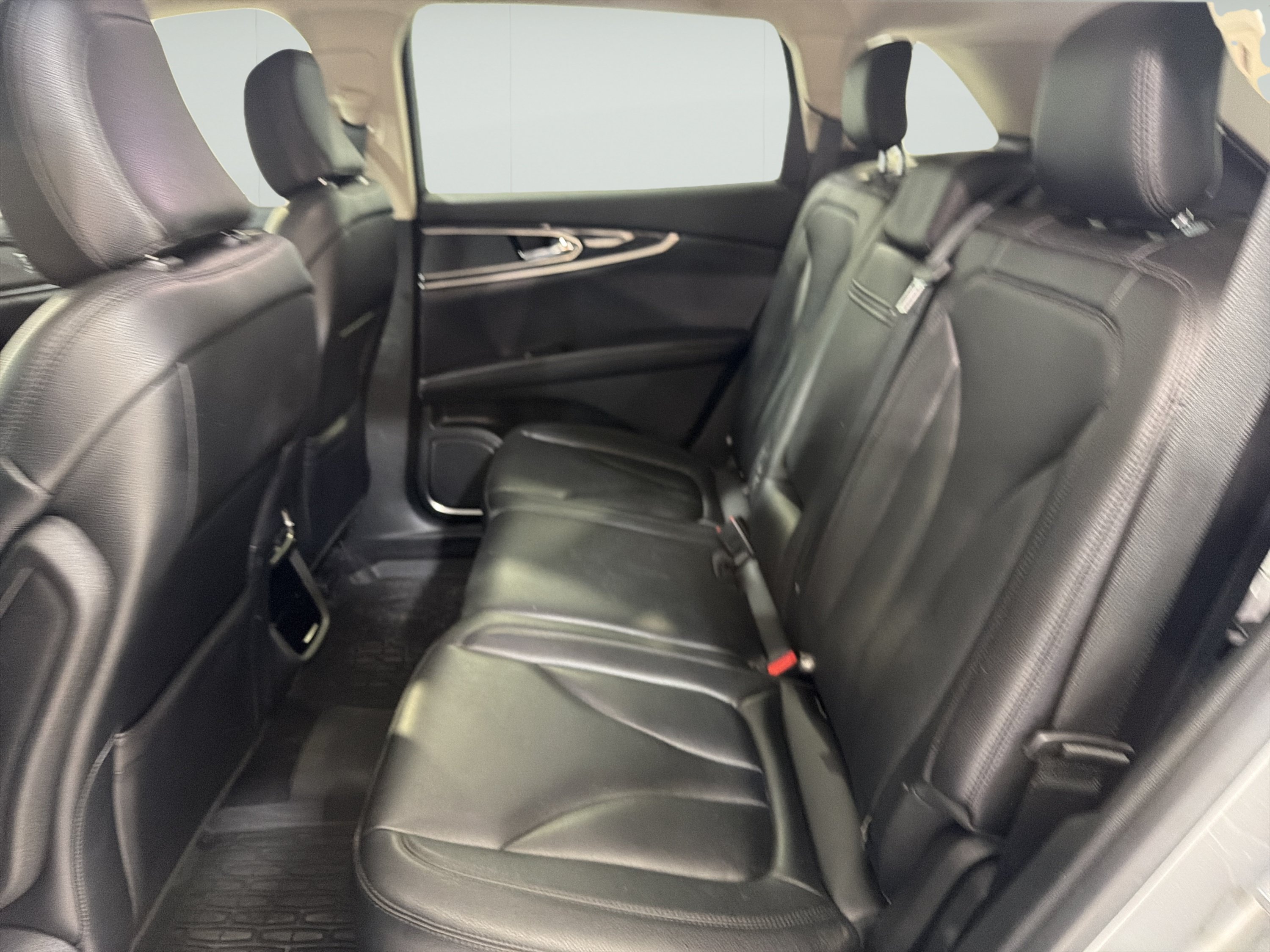 Used 2023 Lincoln Nautilus FWD w/ Premium Package image 13