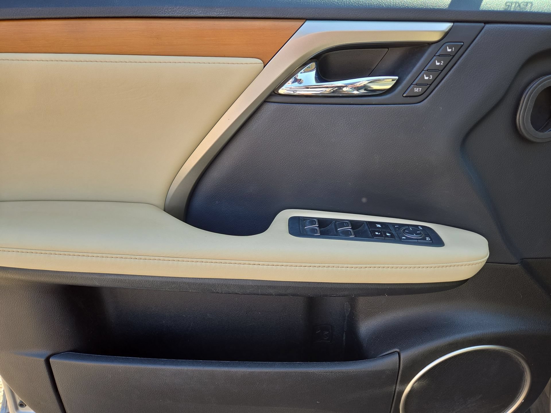 Used 2022 Lexus RX 350 FWD w/ Premium Package image 15