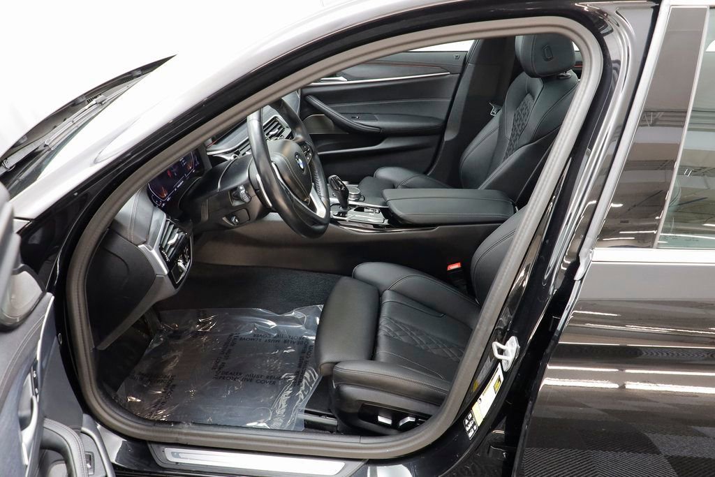 Certified 2023 BMW 530i xDrive w/ Premium Package image 6