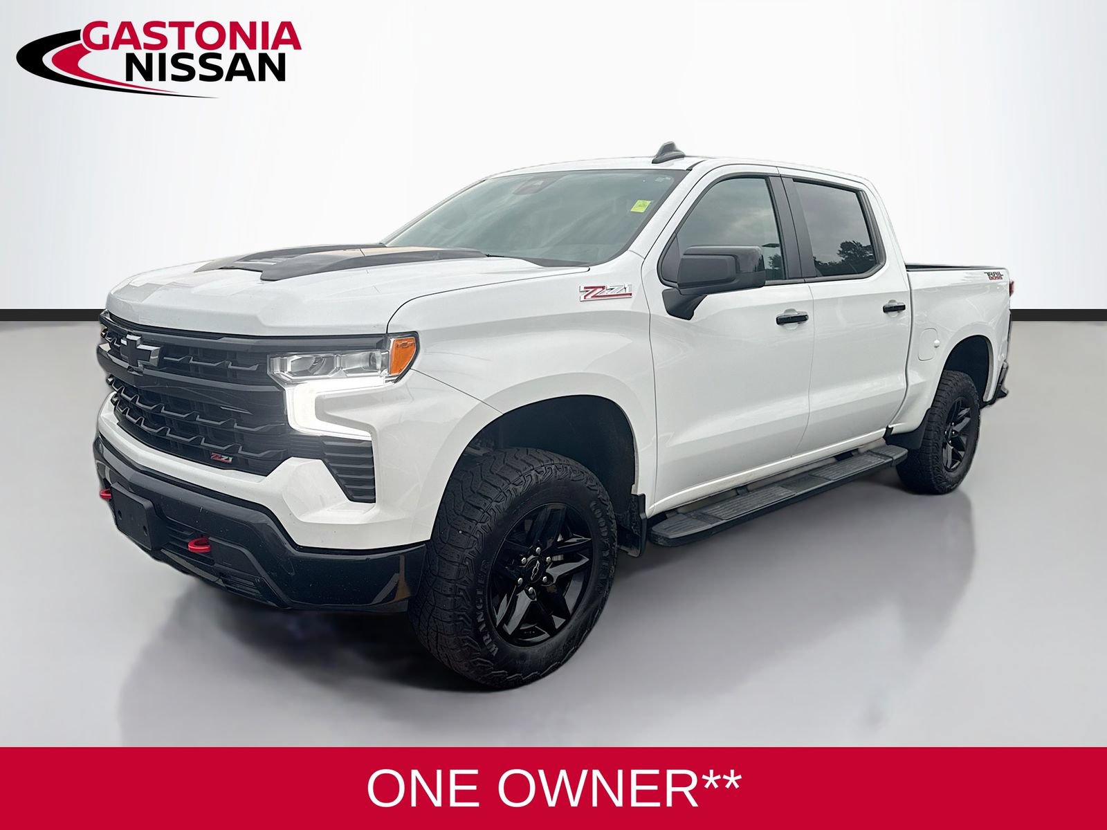 Used 2025 Chevrolet Silverado 1500 LT Trail Boss w/ Protection Package AWD/4WD image 3