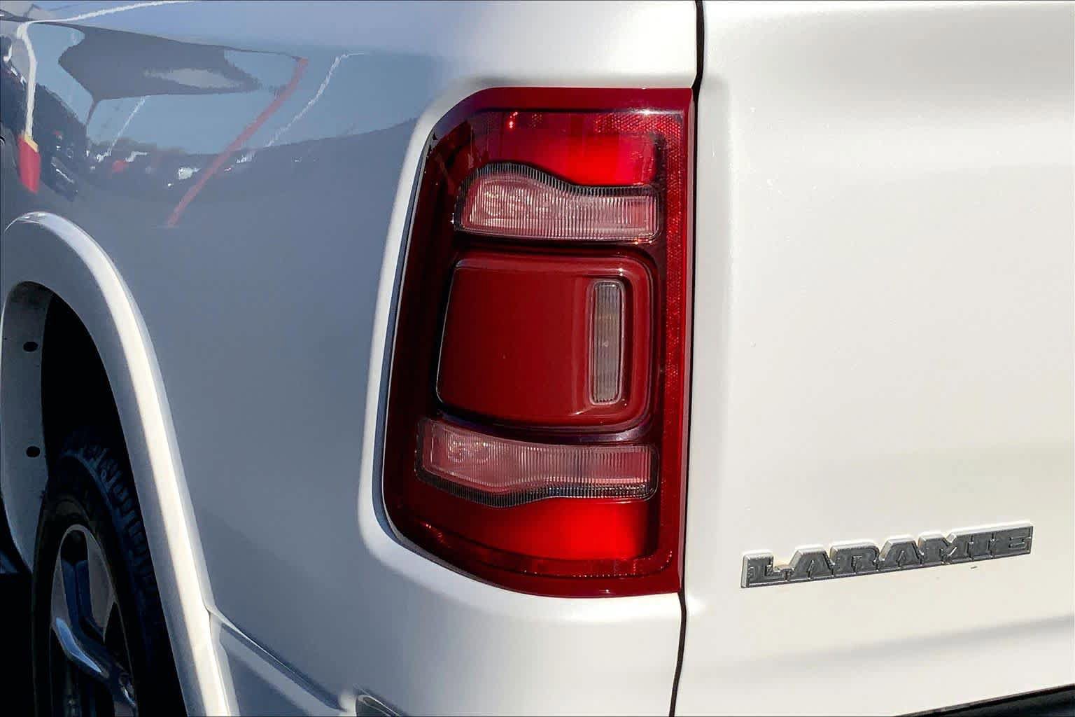 Used 2022 RAM 1500 Laramie AWD/4WD image 29