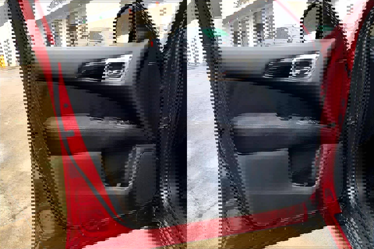 Used 2013 Nissan Pathfinder SV image 21