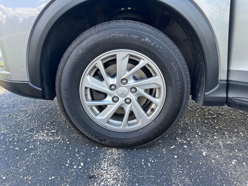 Used 2019 Mitsubishi Eclipse Cross ES image 35