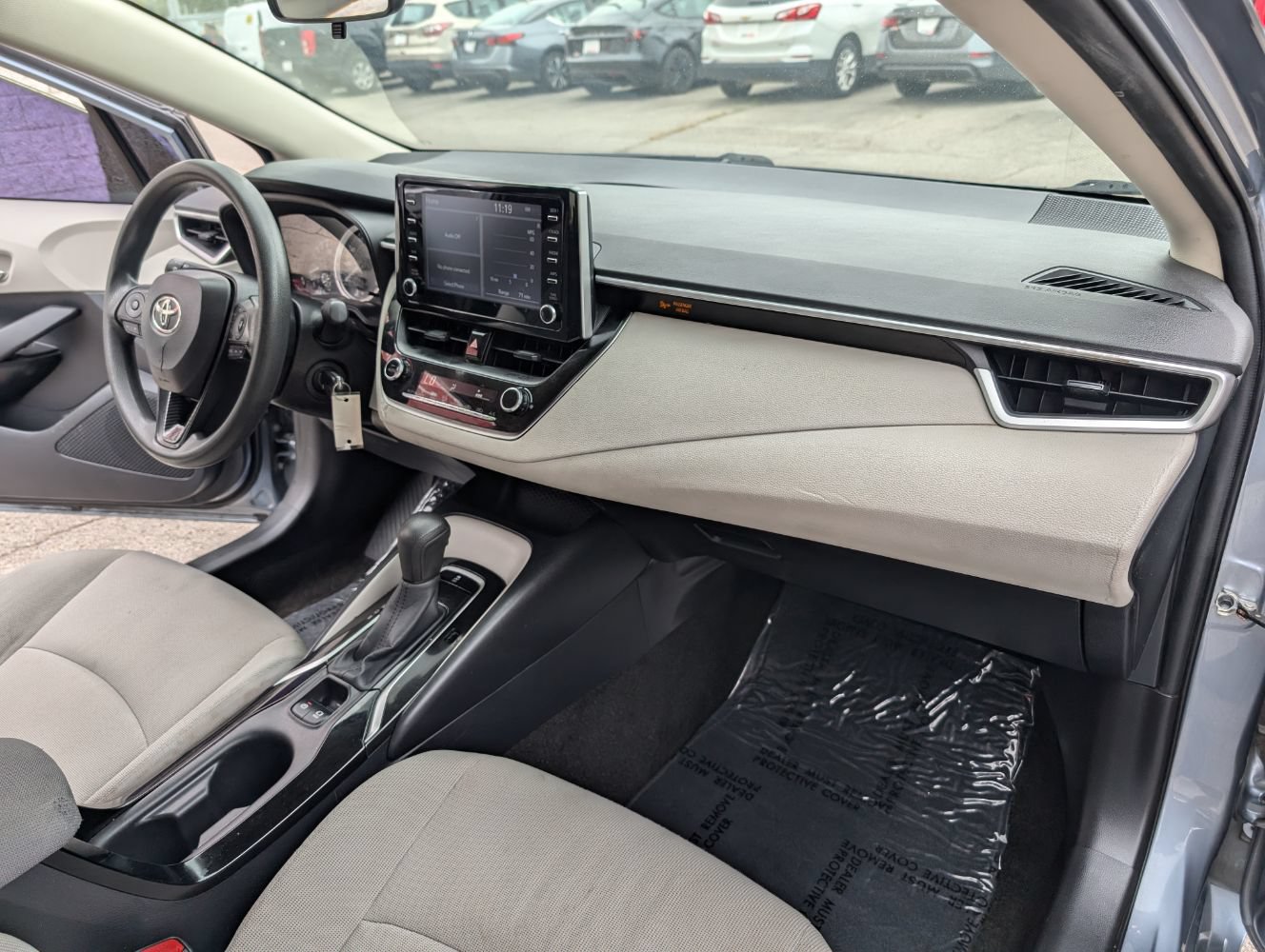 Used 2020 Toyota Corolla LE FWD image 13