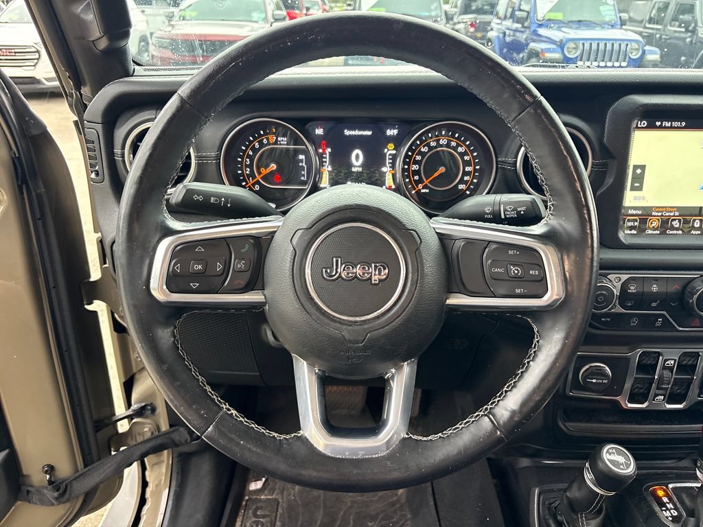 Used 2020 Jeep Gladiator Overland AWD/4WD image 18