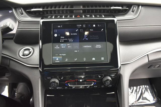 Used 2023 Jeep Grand Cherokee L Laredo AWD/4WD image 8