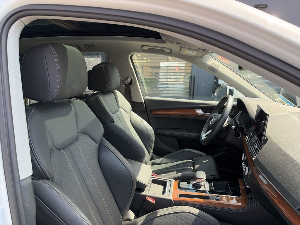 Used 2022 Audi Q5 2.0T Prestige w/ Prestige Package AWD/4WD image 9