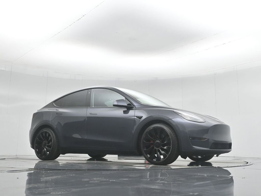 Used 2022 Tesla Model Y Performance AWD/4WD image 2
