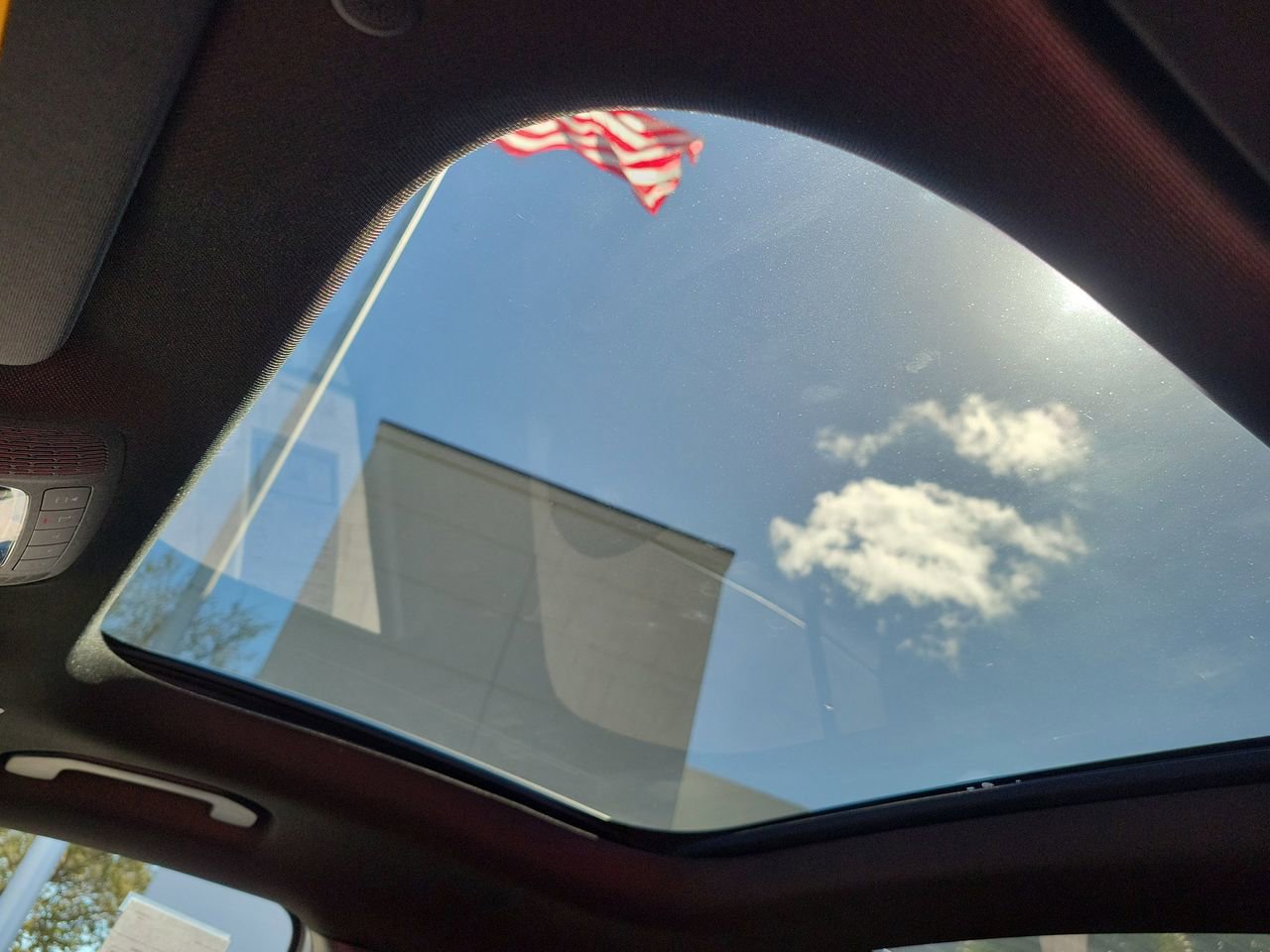 New 2026 Mercedes-Benz GLB 250 image 21