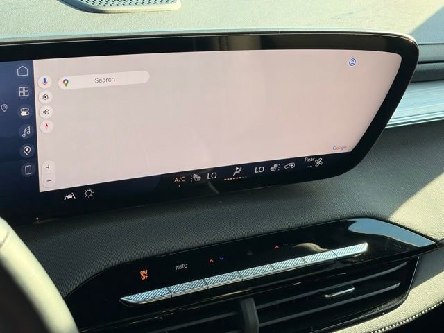 Used 2025 Buick Enclave Preferred AWD/4WD image 22