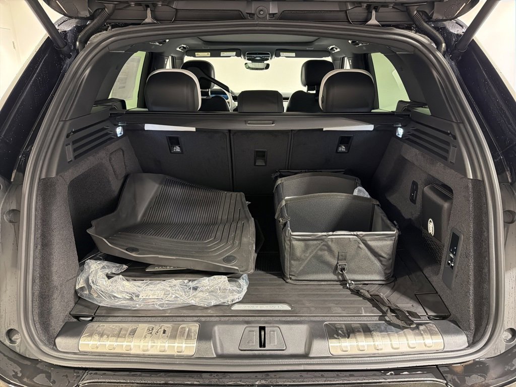 New 2025 Land Rover Range Rover Sport Dynamic SE image 29