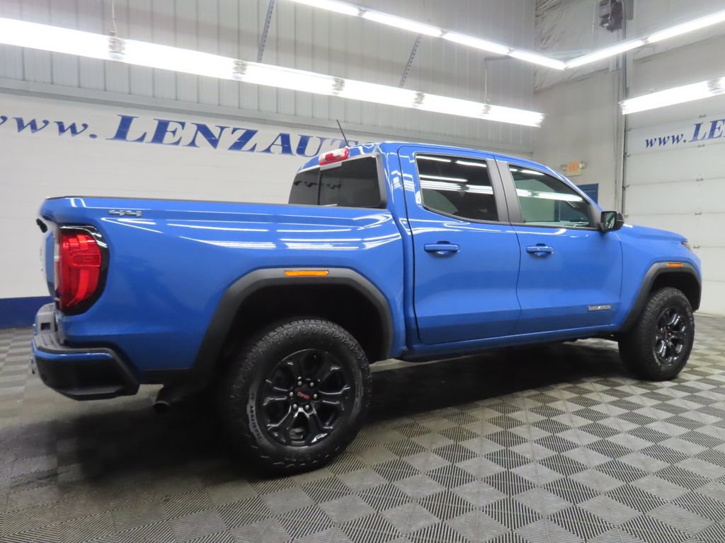Used 2025 GMC Canyon Elevation AWD/4WD image 4