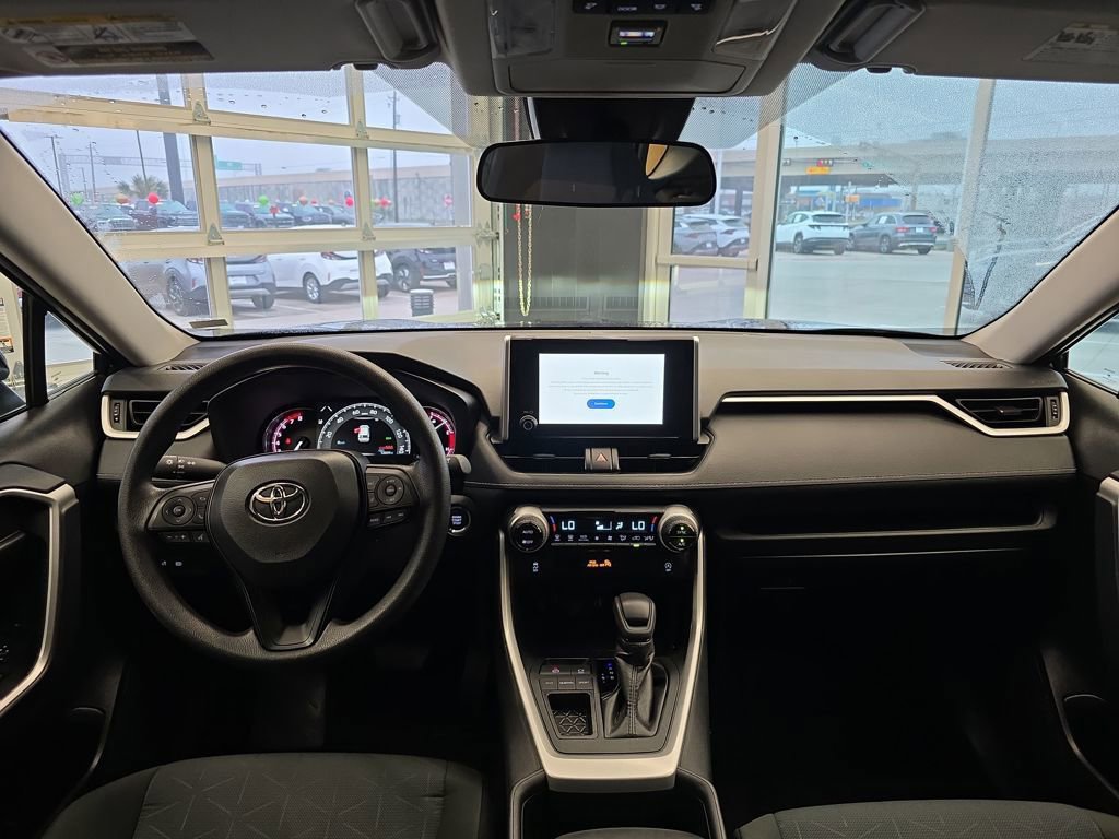 Used 2025 Toyota RAV4 XLE image 16