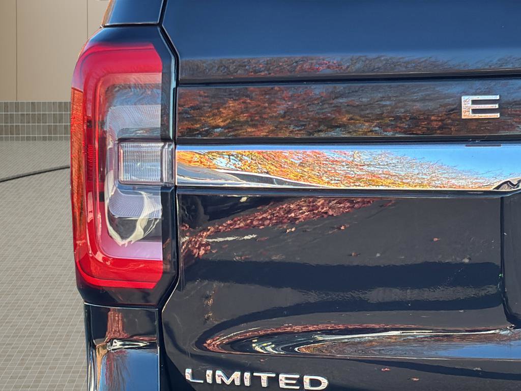 Used 2024 Ford Expedition Limited image 46