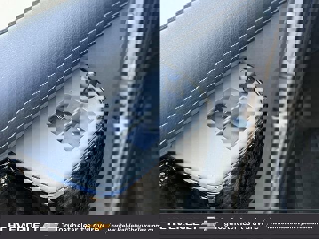 Used 2022 GMC Savana 2500 Extended w/ Enhanced Convenience Package image 30