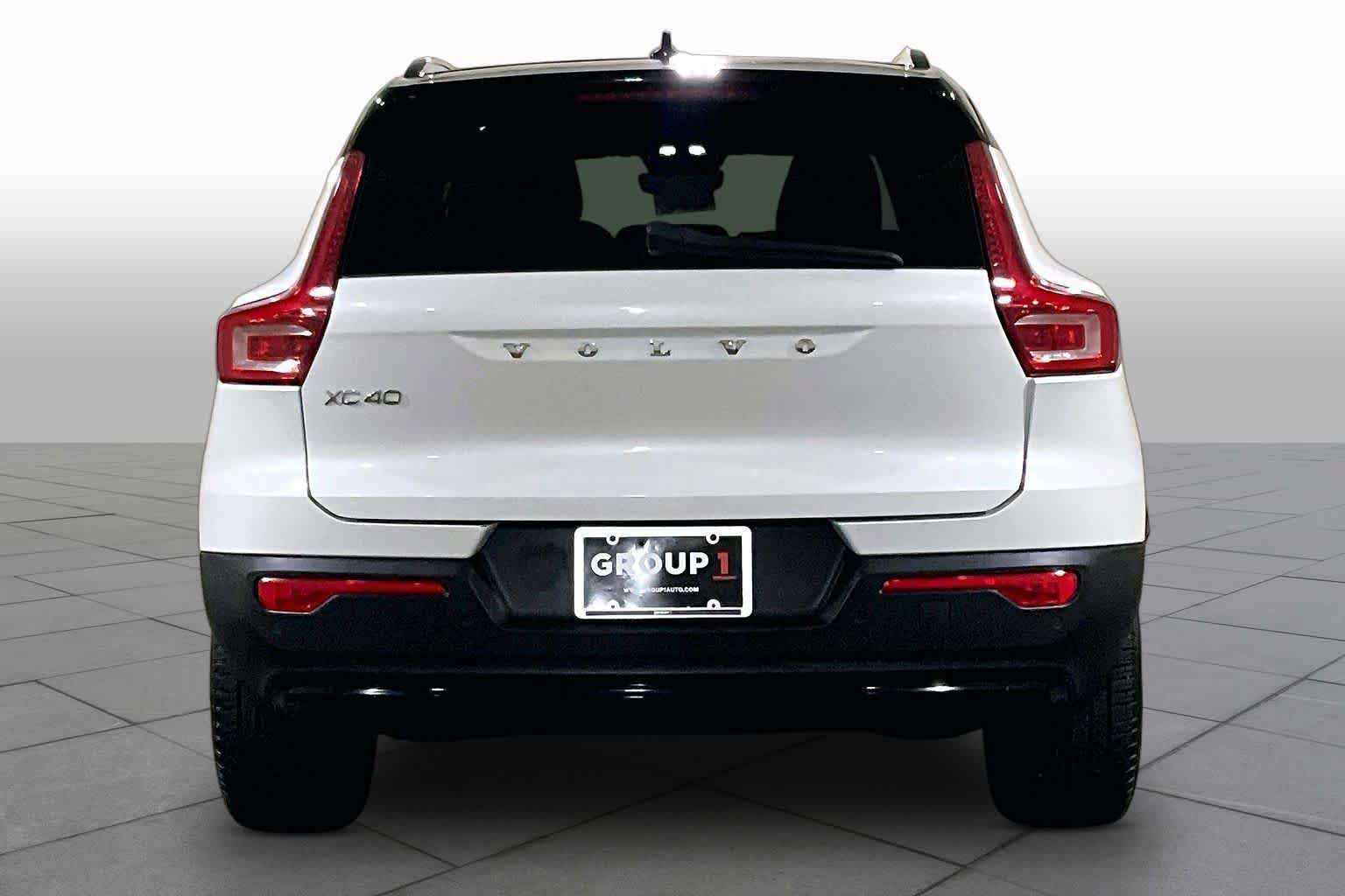 Used 2023 Volvo XC40 Recharge Ultimate w/ Protection Package Premier AWD/4WD image 4