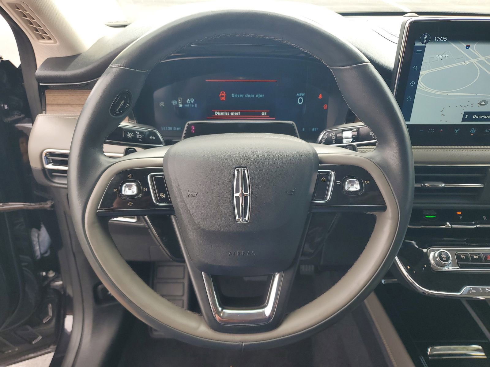 Used 2023 Lincoln Corsair Reserve w/ Equipment Group 202A AWD/4WD image 19