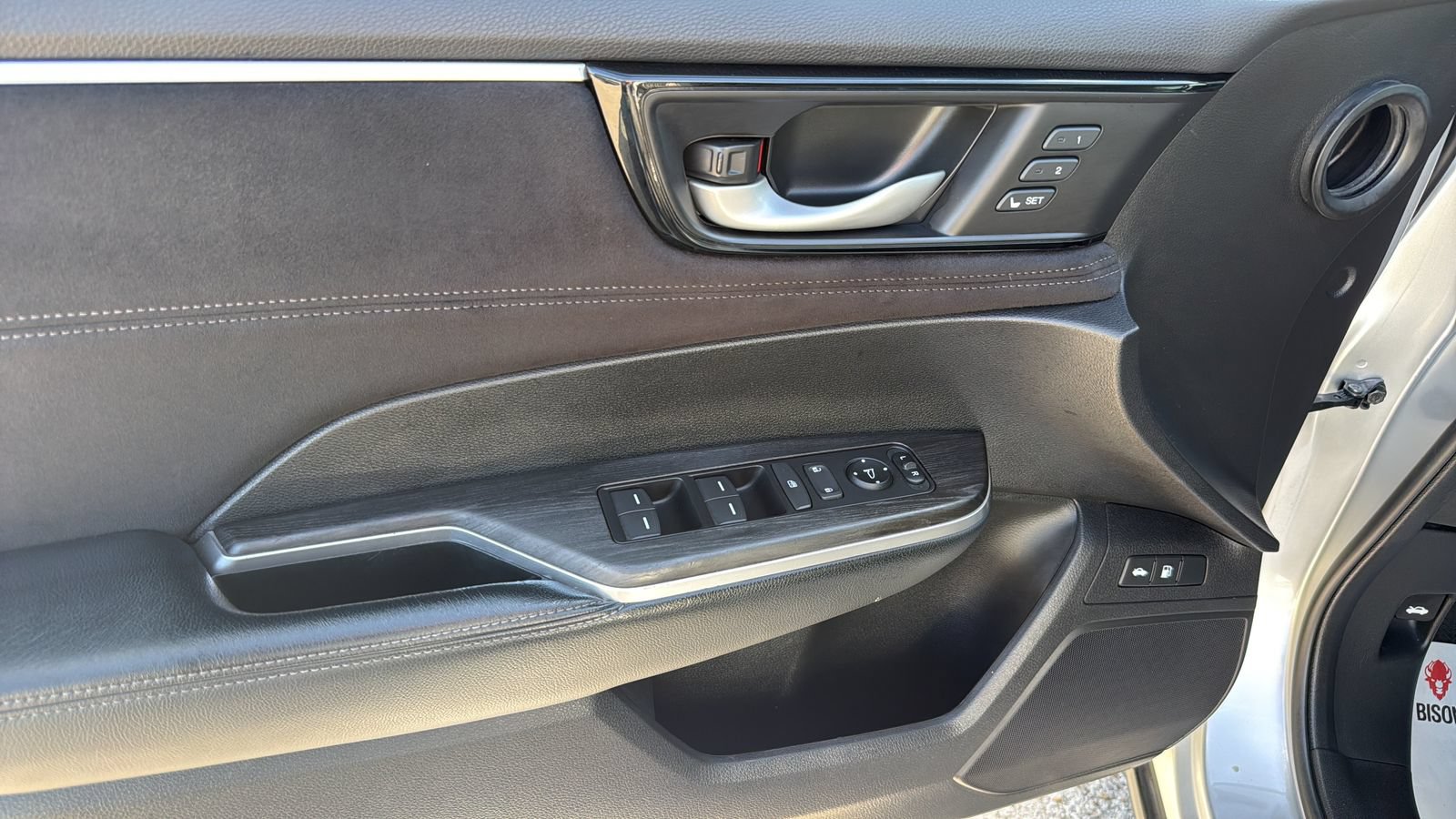 Used 2018 Honda Clarity Touring image 10