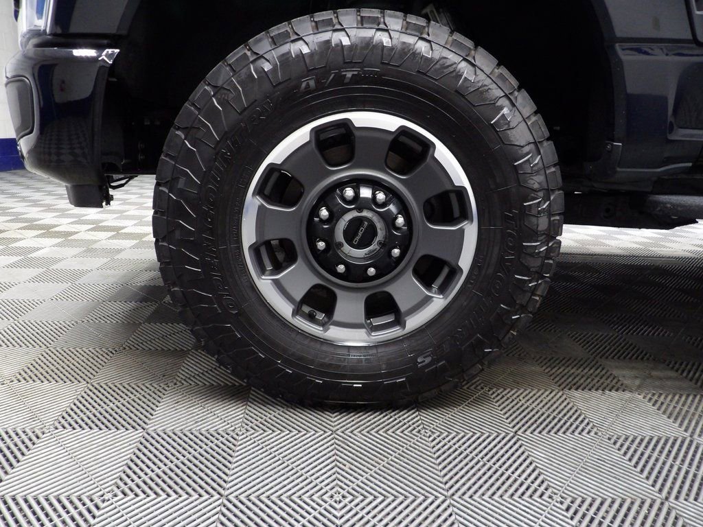 Used 2023 Ford F250 Lariat w/ Lariat Ultimate Package image 7