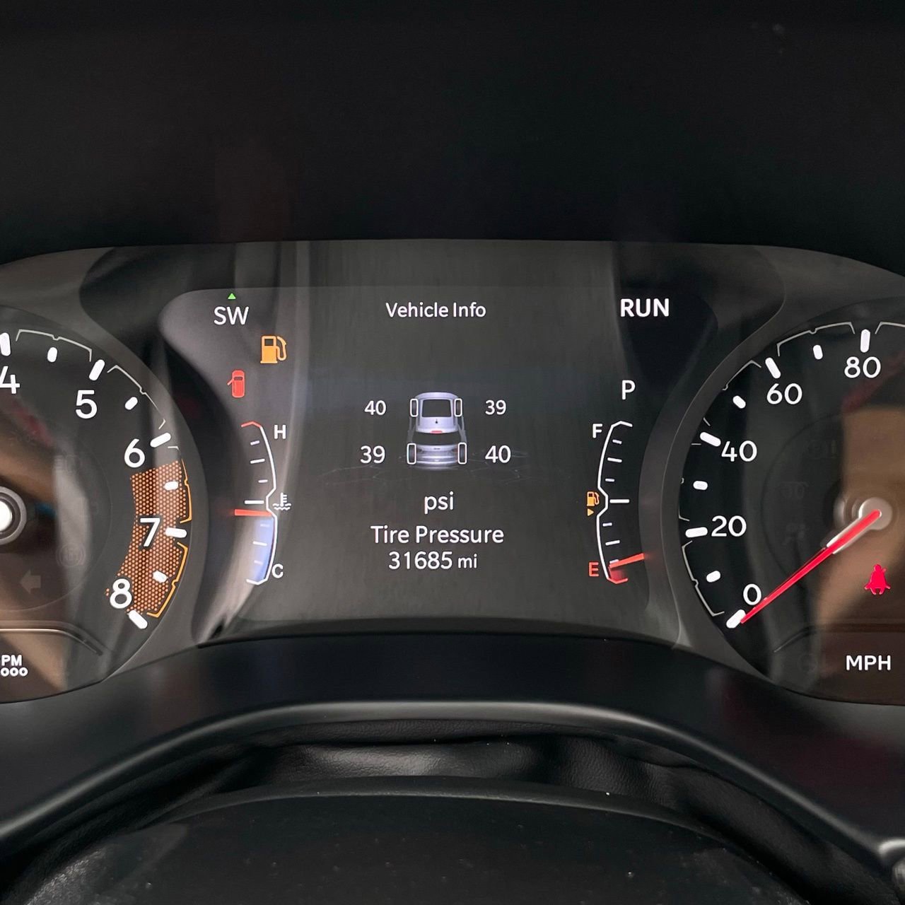 Used 2025 Jeep Compass Trailhawk AWD/4WD image 16