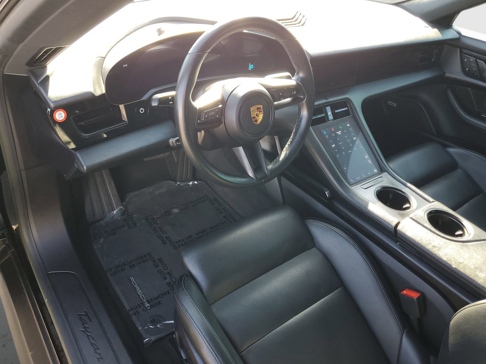 Used 2022 Porsche Taycan image 18