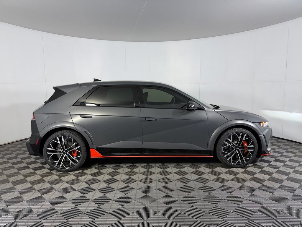 Used 2025 Hyundai Ioniq 5 N AWD/4WD image 6