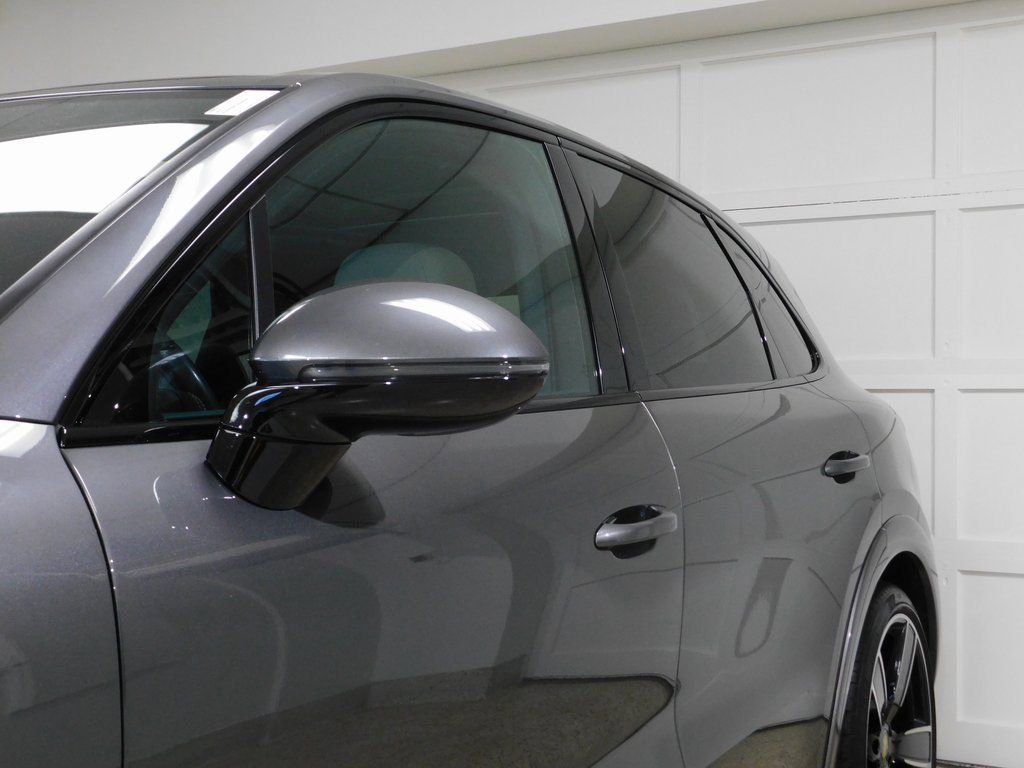 Used 2021 Porsche Cayenne GTS image 25