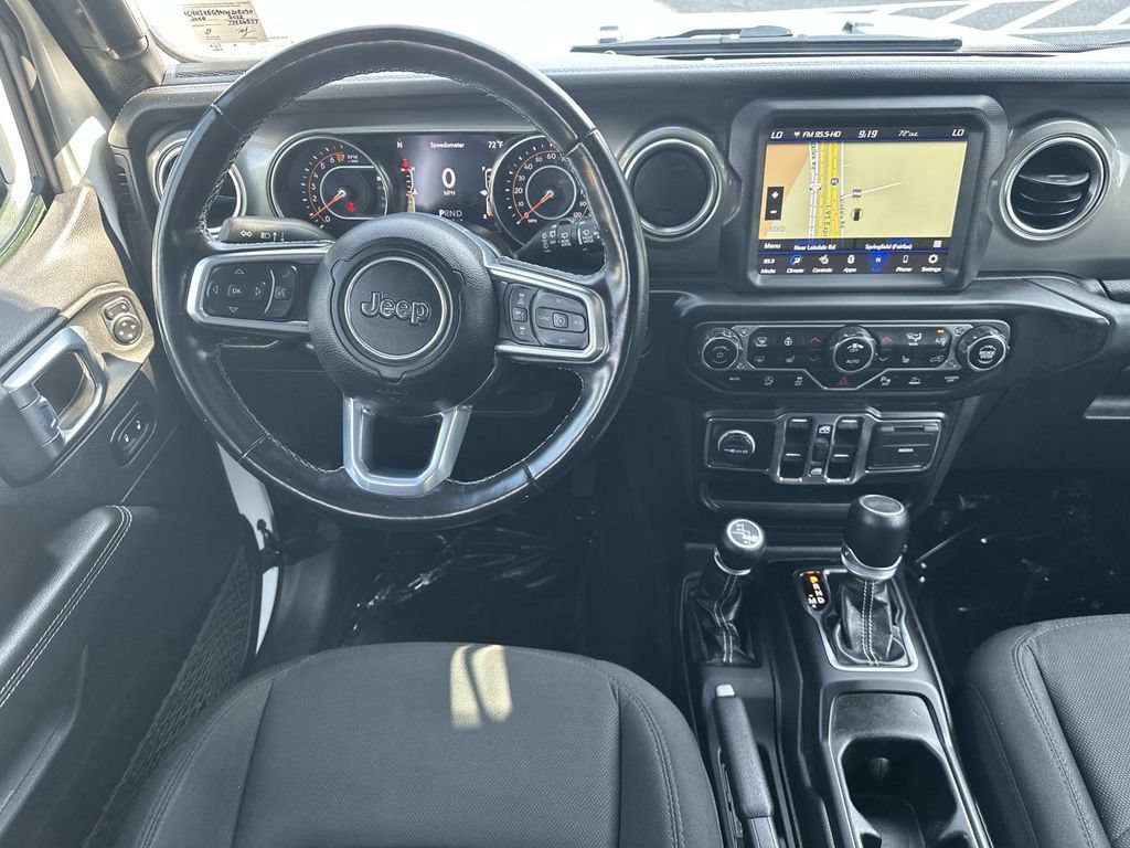 Used 2022 Jeep Wrangler Unlimited Sahara w/ Cold Weather Group AWD/4WD image 18