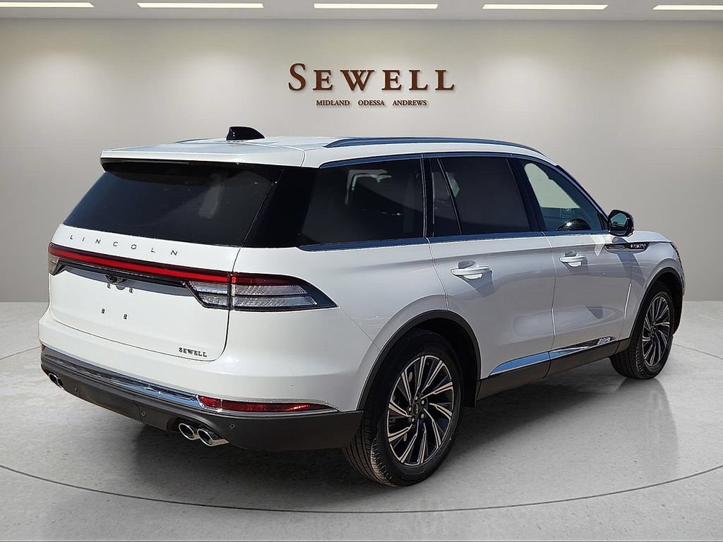 New 2026 Lincoln Aviator 2WD image 4