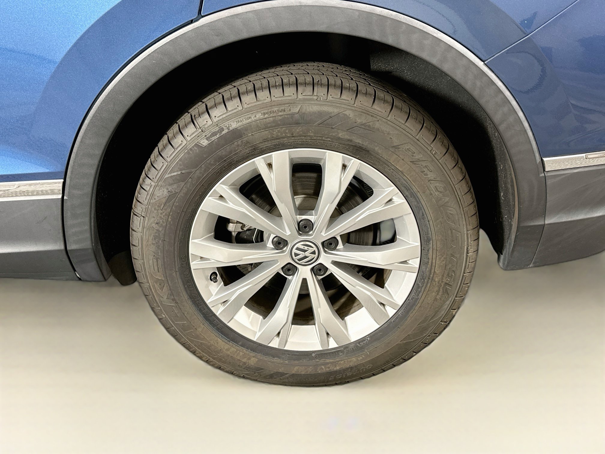 Used 2018 Volkswagen Tiguan S FWD image 11