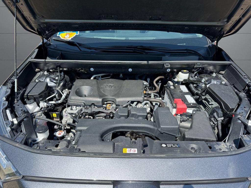 Certified 2022 Toyota RAV4 XLE Premium AWD/4WD image 20