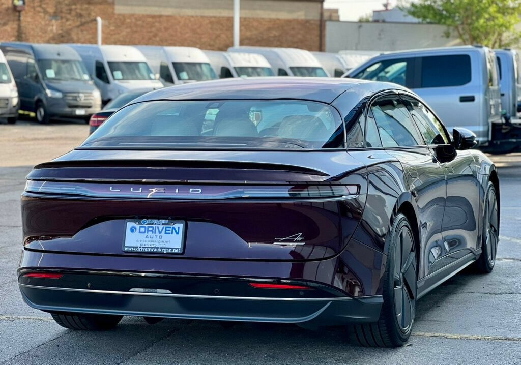Used 2023 Lucid Air Touring AWD/4WD image 38