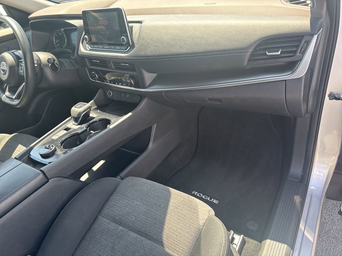 Used 2023 Nissan Rogue SV AWD/4WD image 43