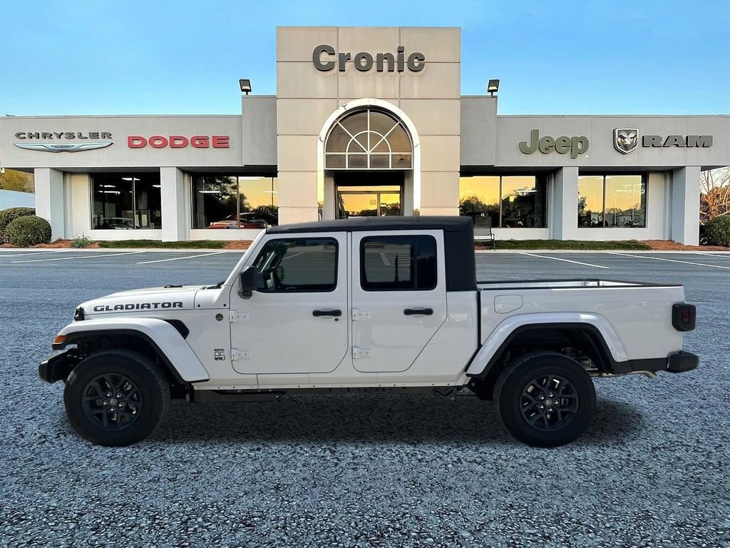 New 2026 Jeep Gladiator Sport AWD/4WD image 6
