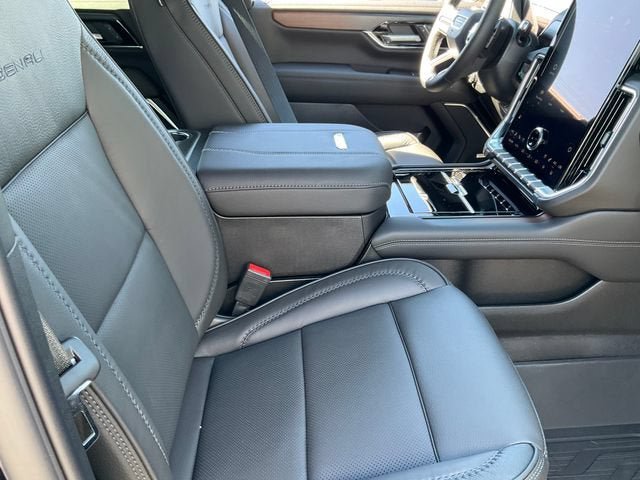 New 2026 GMC Yukon Denali w/ Sun & Power Step Package AWD/4WD image 21