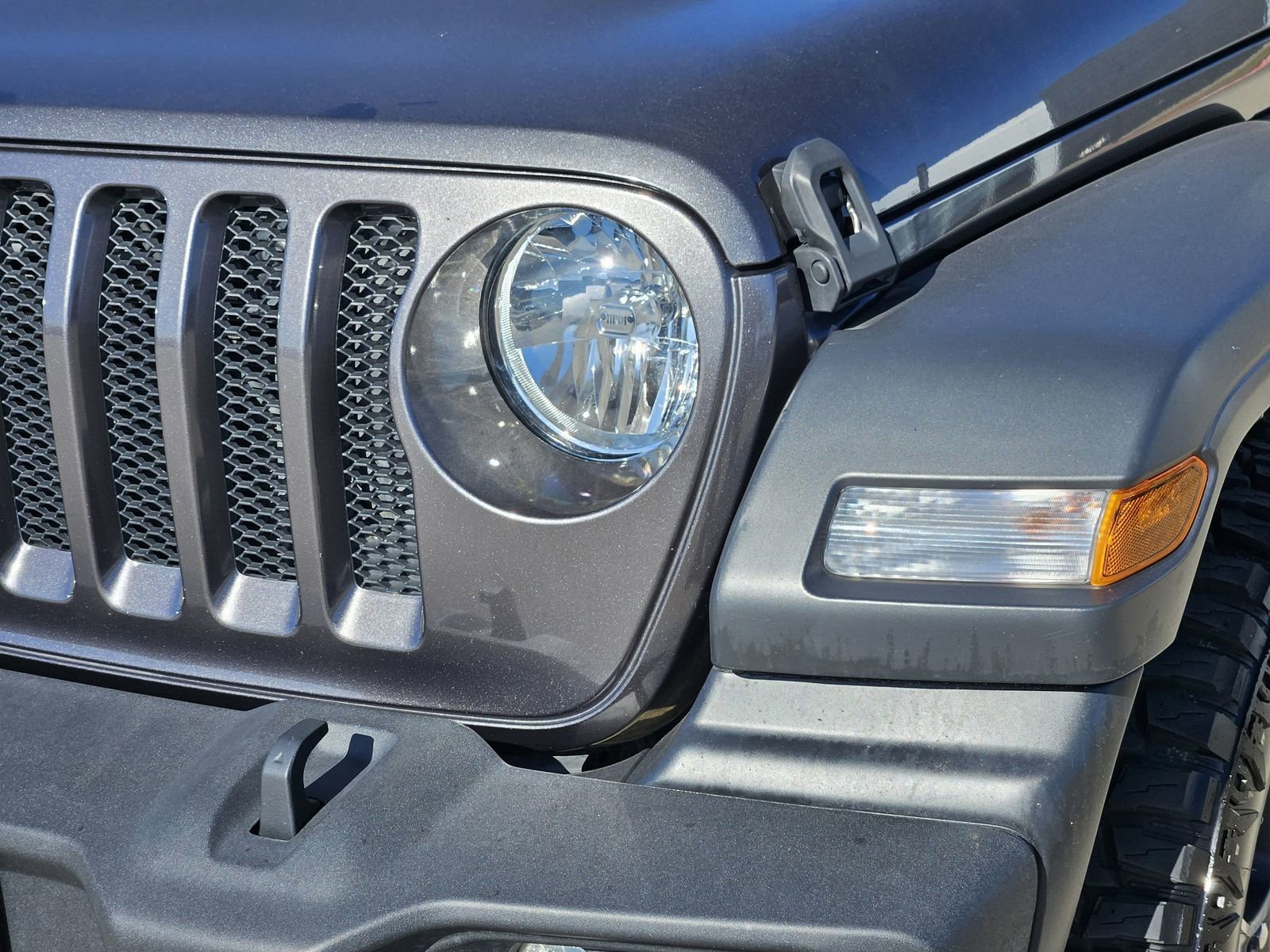 Used 2018 Jeep Wrangler Unlimited Sport S image 10