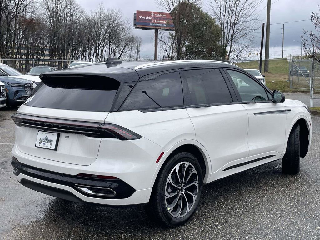 New 2026 Lincoln Nautilus Reserve image 3