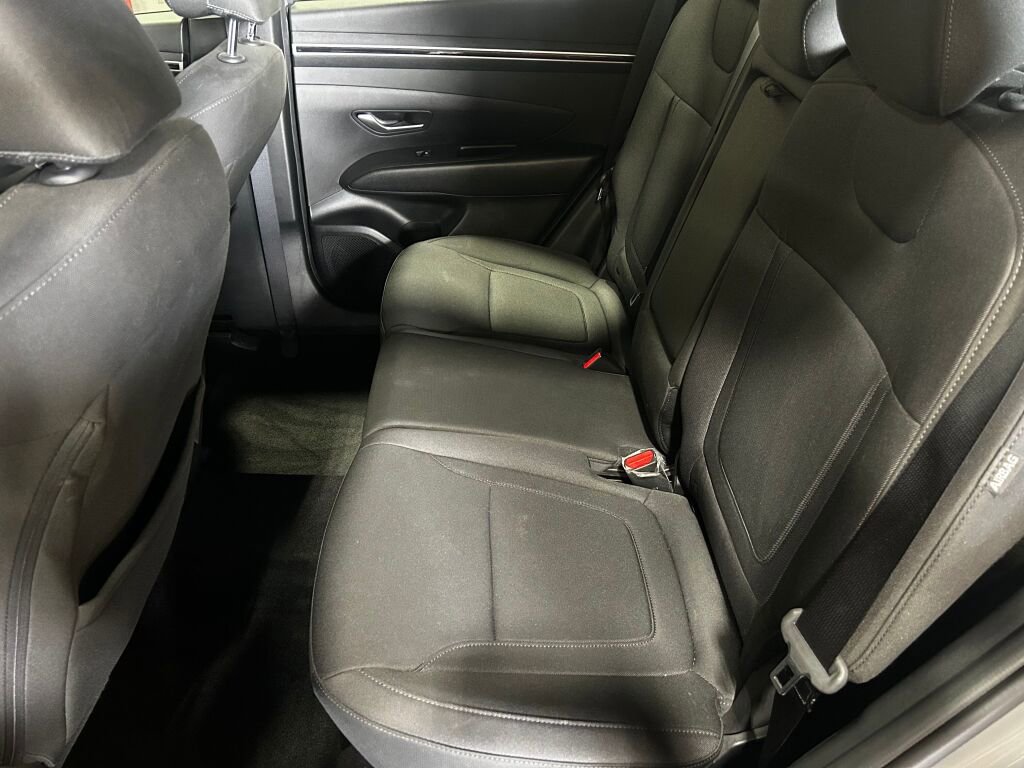 Used 2024 Hyundai Tucson SE image 15