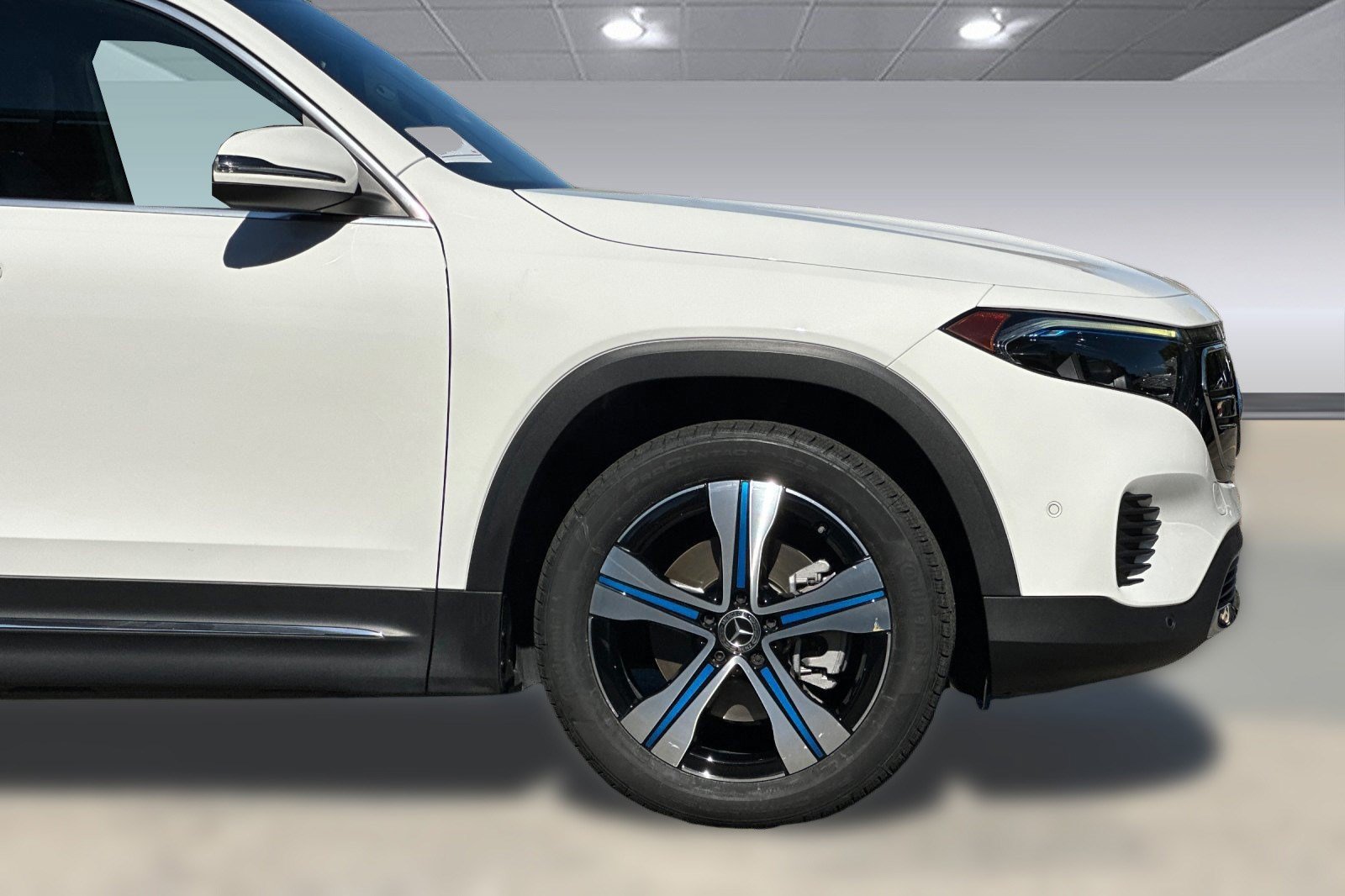 Certified 2023 Mercedes-Benz EQB 300 4MATIC image 38