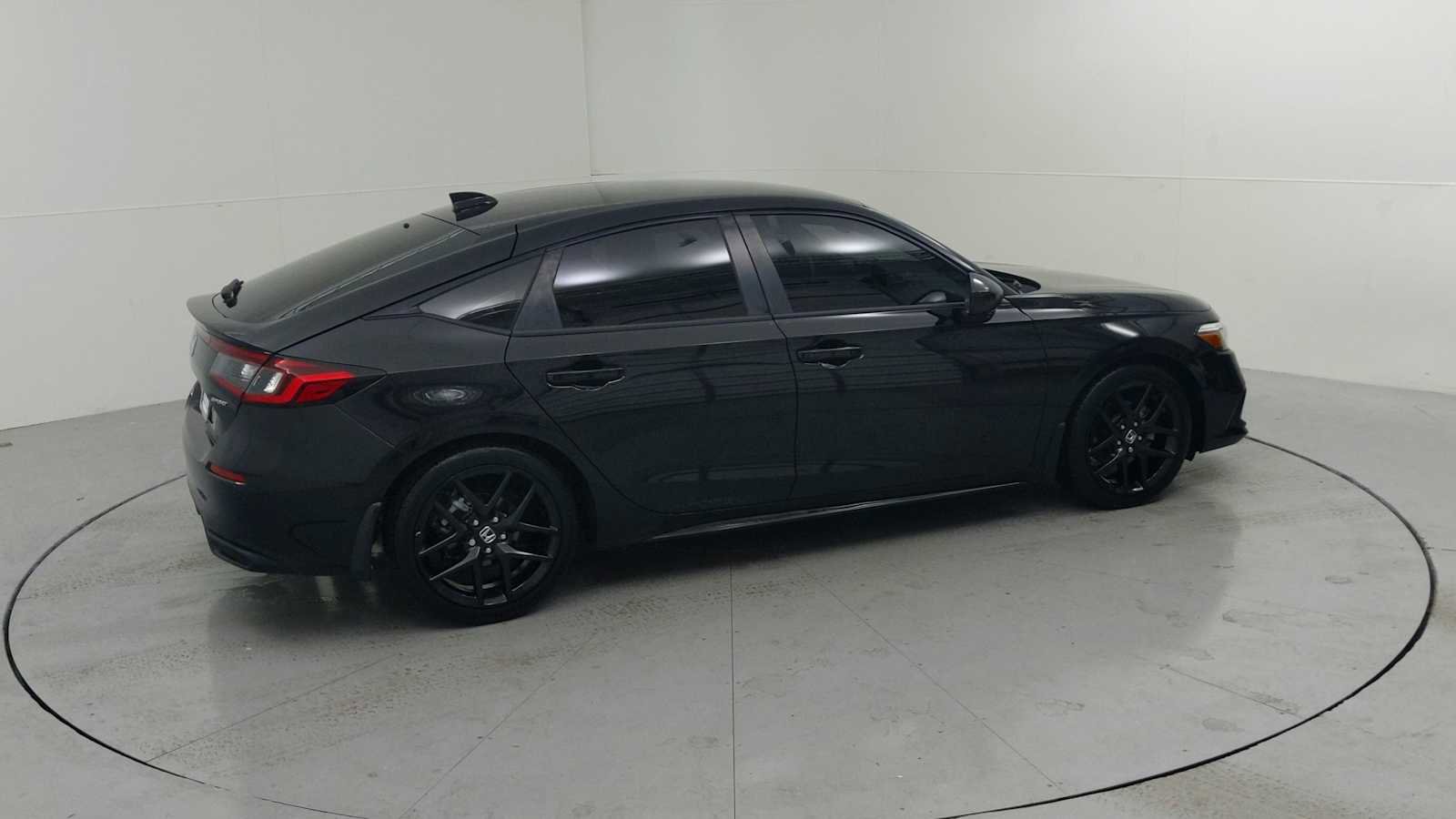 Used 2023 Honda Civic Sport image 5