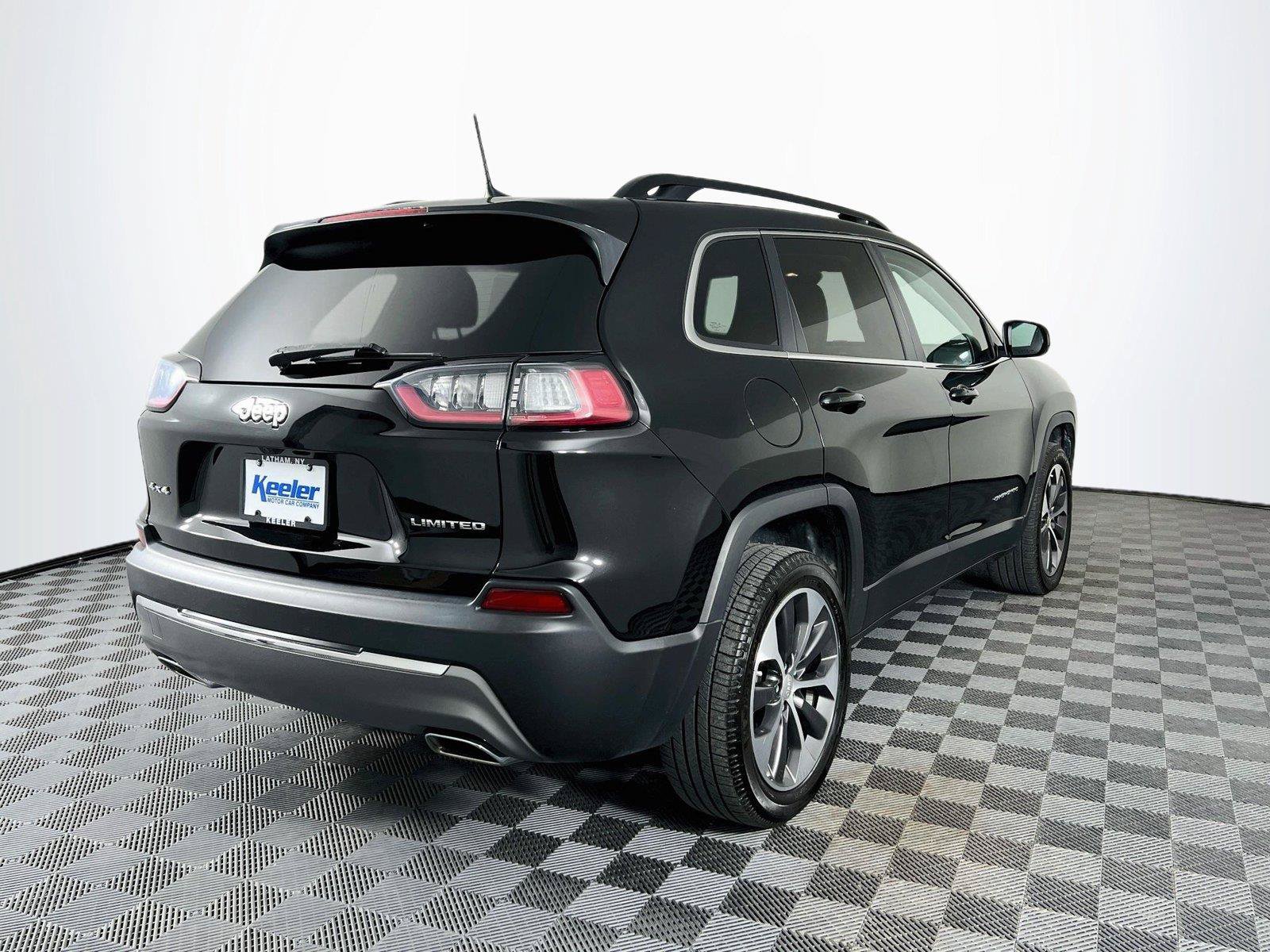 Used 2022 Jeep Cherokee Limited w/ Elite Package AWD/4WD image 6