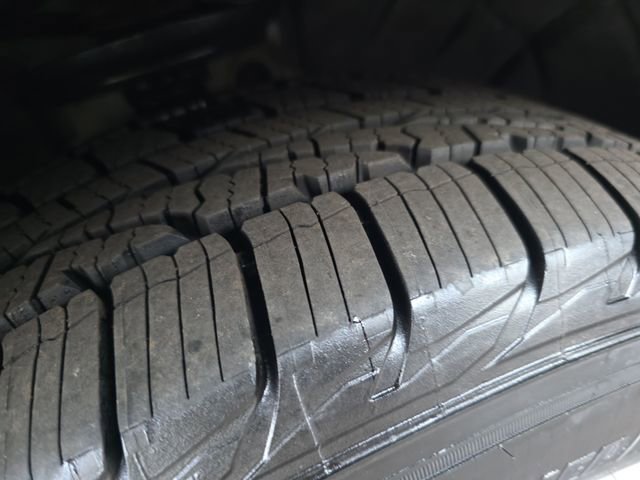 Used 2020 Buick Enclave Essence w/ Sound and Sites Package image 31