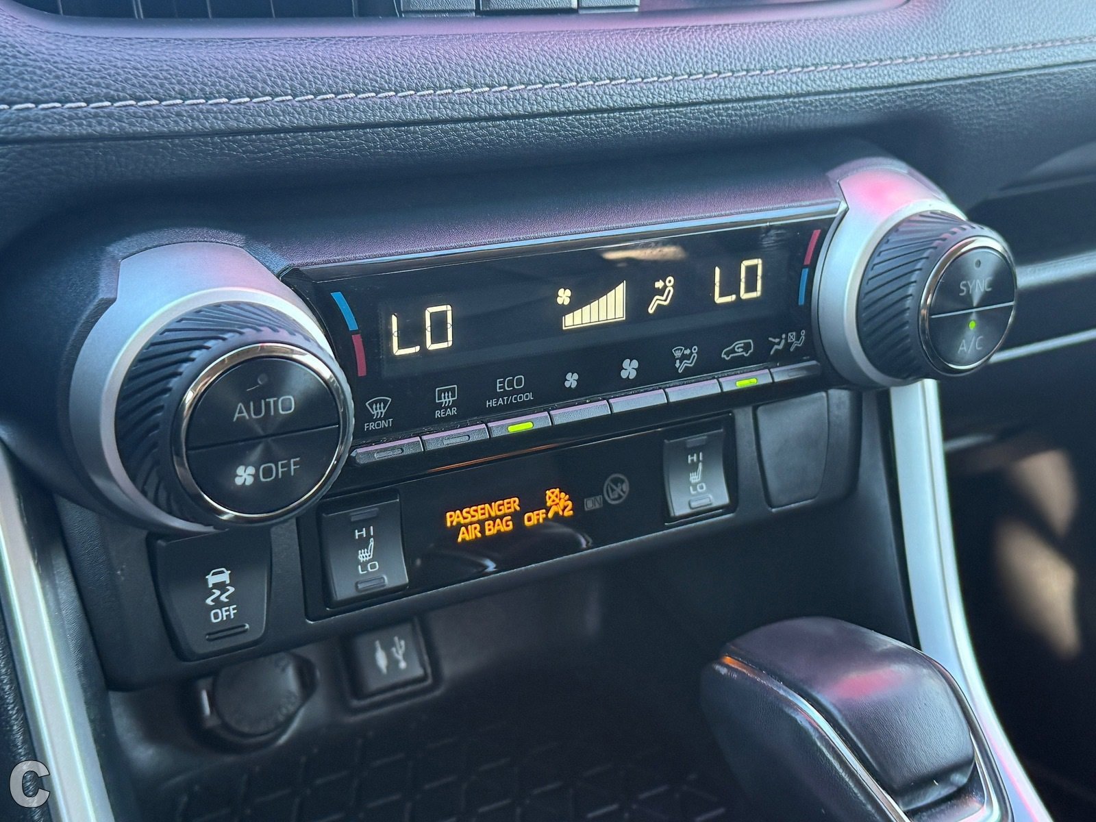 Used 2019 Toyota RAV4 XLE Premium w/ Cold Weather Package image 24